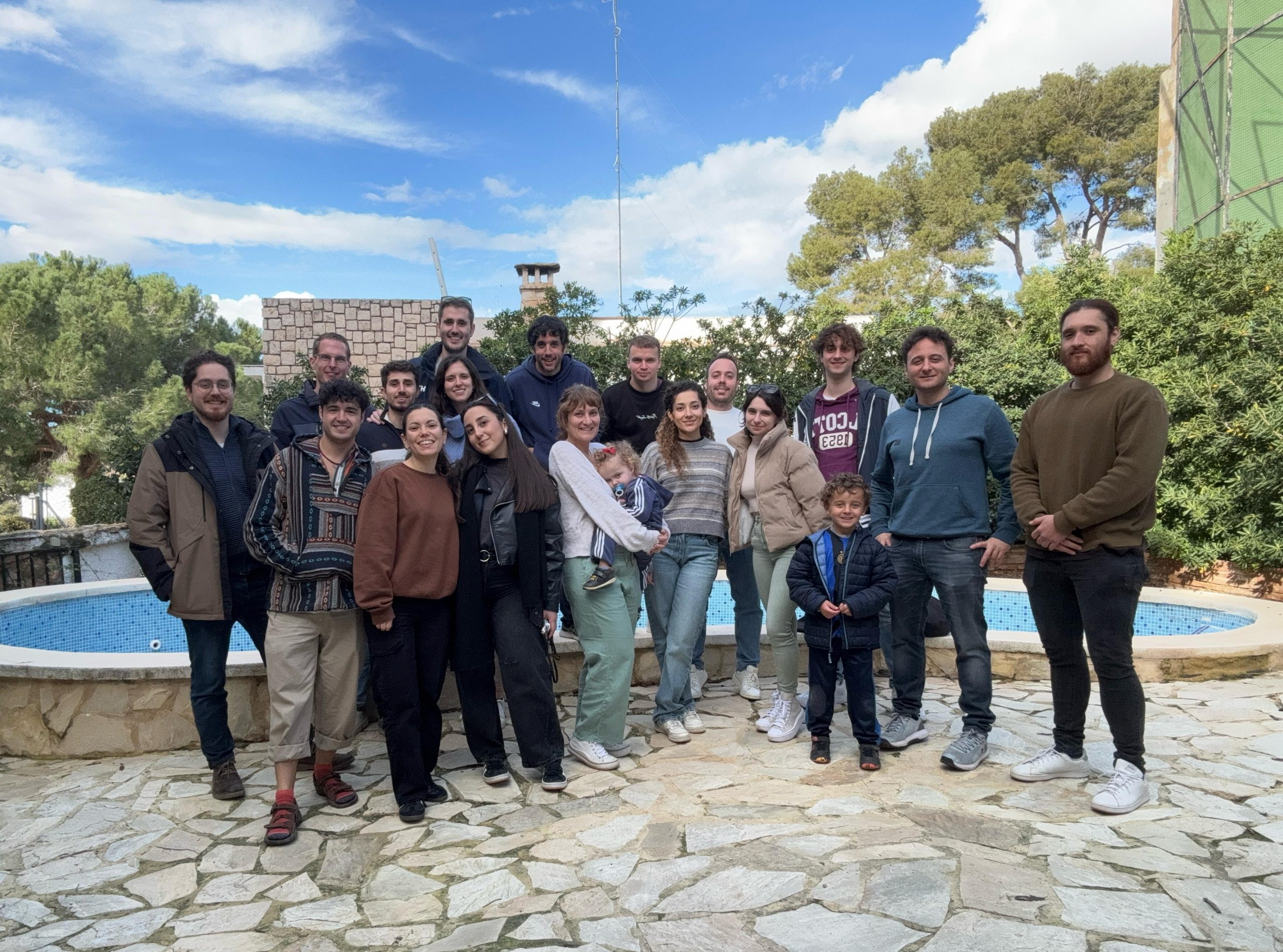 Great day! Lab-out (Torrente, 2025)